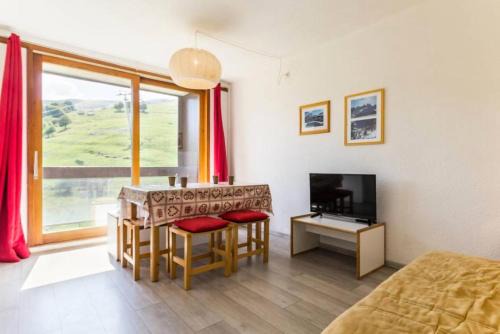 Le Corbier Apartment | Résidence Lunik - APPARTEMENT 2 PIECES CABINES 6 PERS VUE PISTES MAE-9571