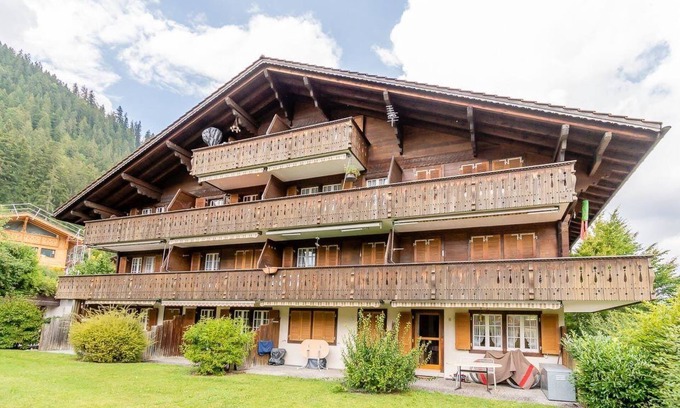 Zweisimmen Apartment | Résidence Sonnegg (Vuilleumier) by Interhome
