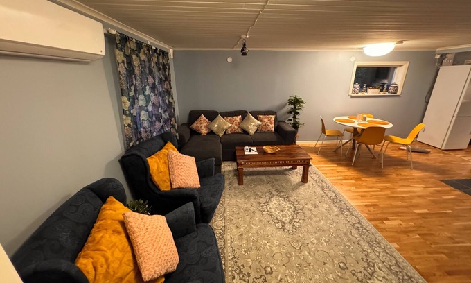Sodertalje House | Röd Stuga By Falunio