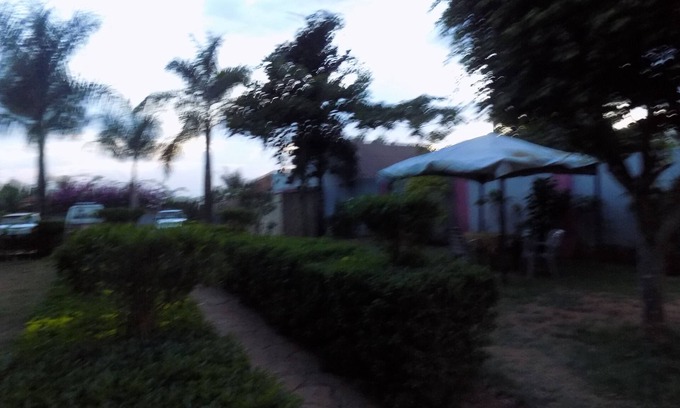 Mbale Bed & Breakfast | R & R Gardens
