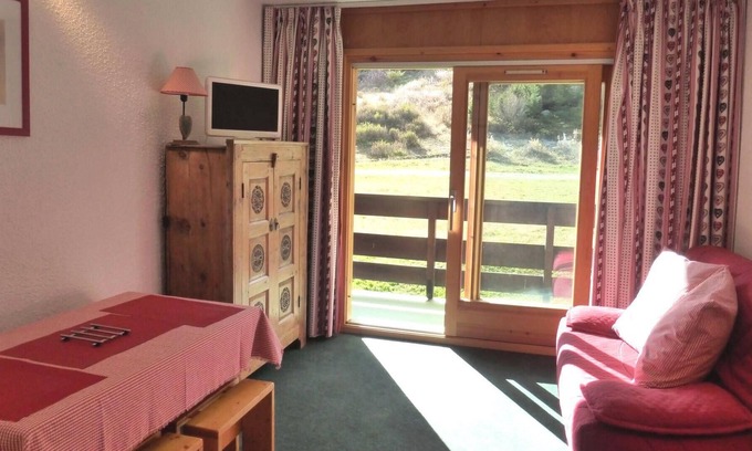 Meribel-Mottaret Apartment | R��sidence Le Lac Blanc - Studio for 3 People