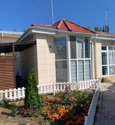 Issyk-Kul Region House | Raduga West коттедж