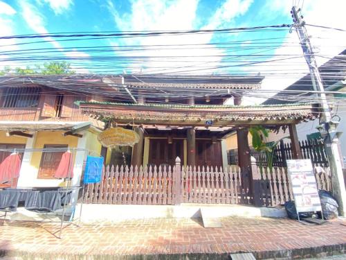 Luang Prabang Cabin | RainForest Guest Lodge