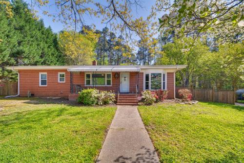 Northeast Raleigh House | Raleigh Retreat about 5 Mi to Dtwn and Historic Oakwood!