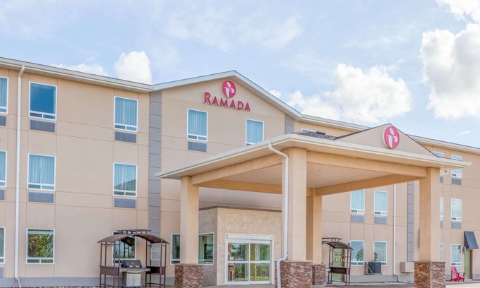 Carlyle Hotel | Ramada by Wyndham Carlyle