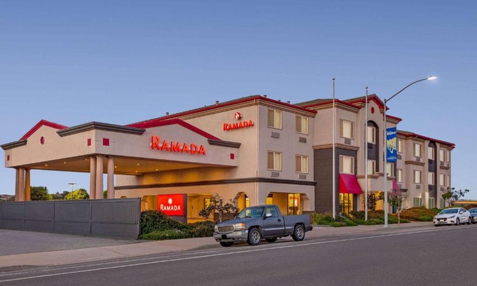 Marina Hotel | Ramada by Wyndham Marina