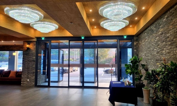 Chungju Hotel | Ramada by Wyndham Suanbo