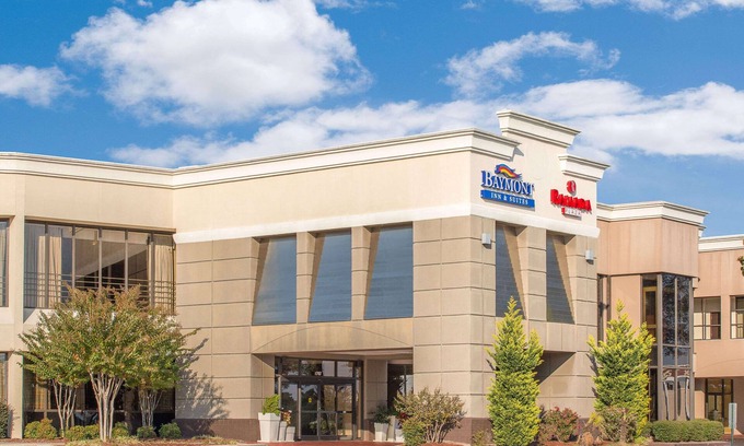 Terry Sanford Hotel | Ramada Plaza by Wyndham Fayetteville Fort Bragg Area