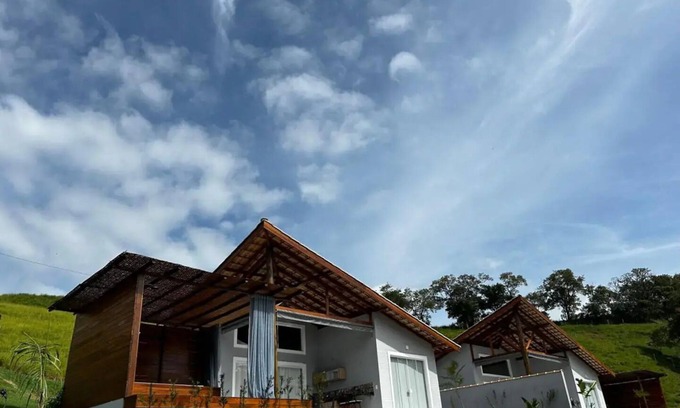Socorro House | Rancho Ipês do Lago Chalés Premium na Fazenda 01
