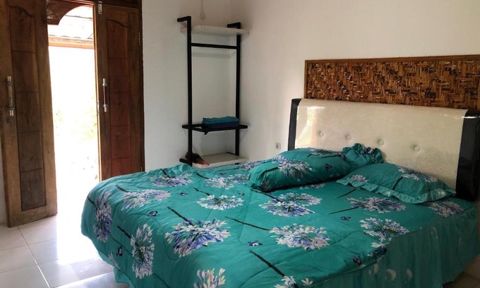 Kuta House | Rara Guest House