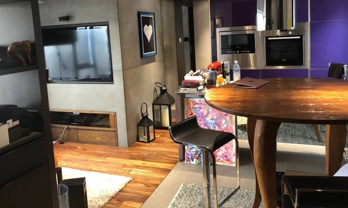 Mid-Levels Apartment | Rare Designer Home in Mid-Levels Central