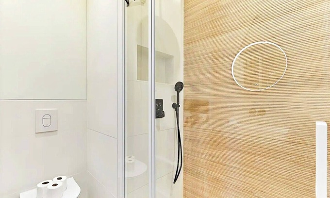 Quartier de la Plaine-de-Monceaux Apartment | Rare Pearl, Near Arc de Triomphe Champs Elysées, Paris