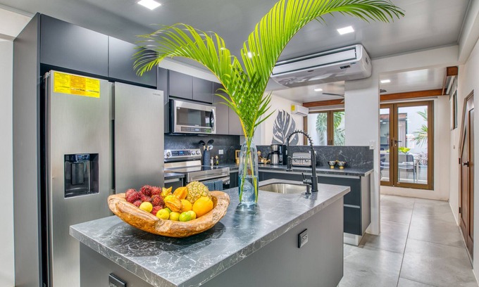 Limon Apartment | Razas IV - Getaway goals for six