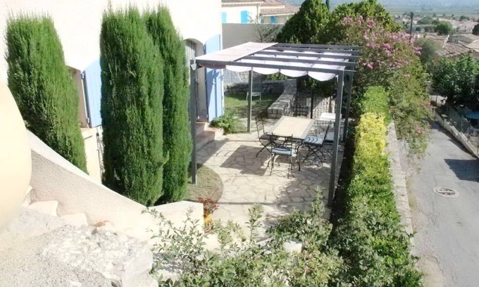 Calvisson Apartment | RdC-villa 2Pieces 35m2 domine the plain between NIMES CEVENNES MER
