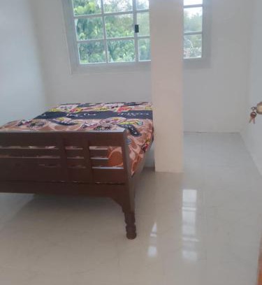 Daraga Bed & Breakfast | RDV 621 Guesthouse Purok 1 Barangay 49 Tanawan Street Bigaa Legazpi City