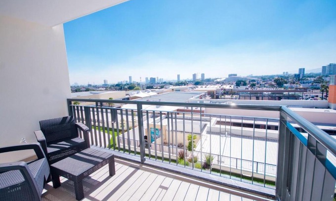 Zapopan House | Real View Towers W305 by Casago