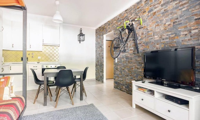Reboleira Apartment | Reboleira Station. Lisbon - 15min, Sintra - 20min, Cascais - 25min