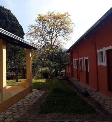 Extrema Bed & Breakfast | Recanto do Ipê