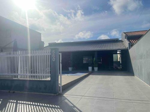 Salinas House | Recanto Salinas - Casa alto padrão a 350mts da praia