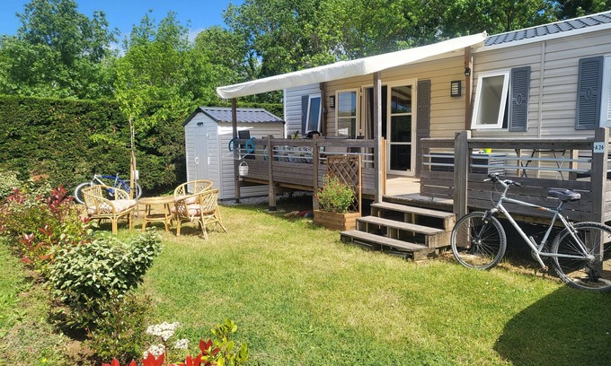 Saujon House | Recent mobile home, 40m2, quiet location near fishing pond, 10km from the beach.