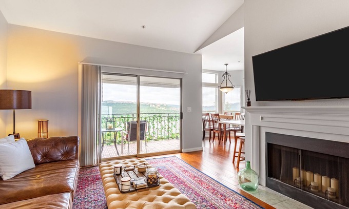 Shepherd Mountain Condo | Recently Remodeled Top Floor Condo W/Great Hill Country Views & Private Garage!