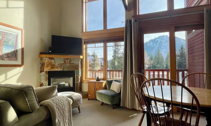 Rossland Condo | Red Mtn views, Ski/bike in, 2 bed, 2 bath condo. Fireplace!