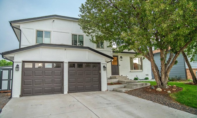 Marston House | Red Rocks Getaway House: 3 Bedroom + Backyard Oasis + Chef Kitchen