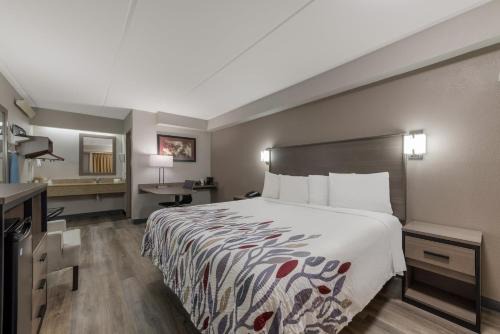 Hickory Hotel | Red Roof Inn Hickory
