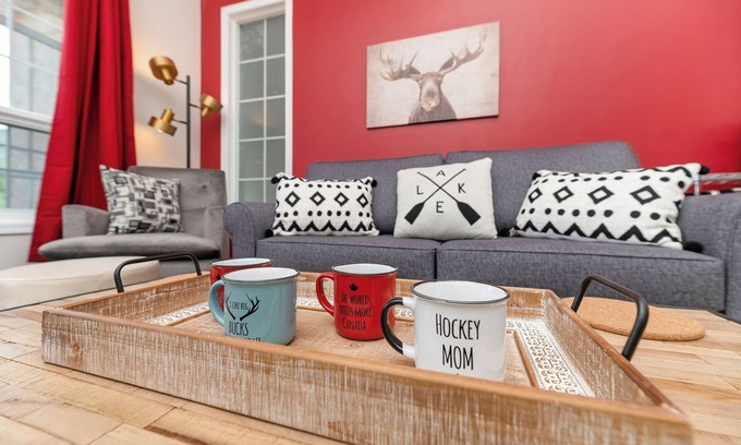 East Kootenay House | Red Roost: Unit 2014B 1BR at Mountain View Villas