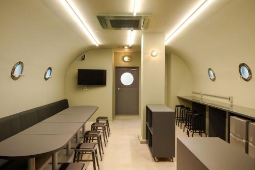 Kure House | Red Submarine