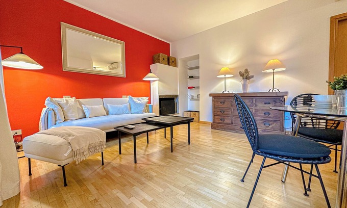 Guastalla Apartment | RED81 Suite - 10 min dal Duomo - 2 camere