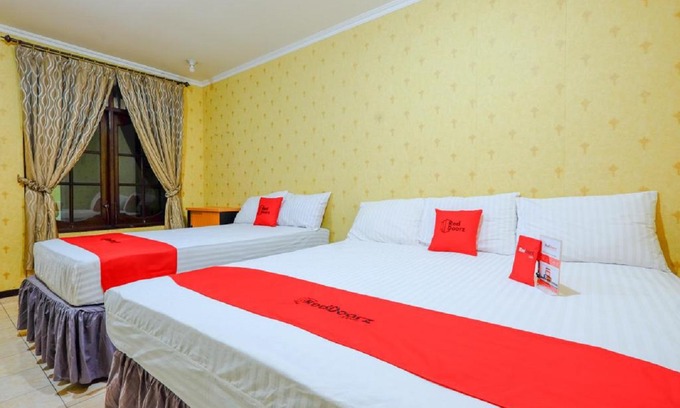 Semarang Hotel | RedDoorz @ Jalan Setiabudi Semarang