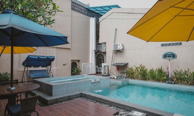 Bandar Lampung House | RedDoorz Plus @ Tanjung Karang Lampung 2