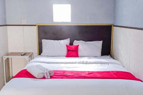 Pacitan Hotel | RedDoorz Syariah at Griya Soeratin Pacitan