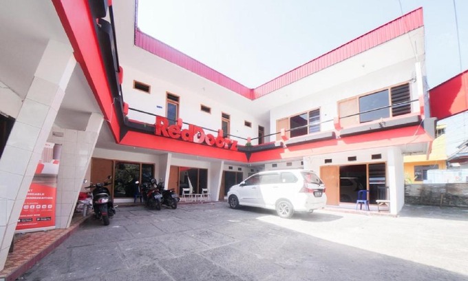 Tretes Hotel | RedDoorz @ Tretes 2