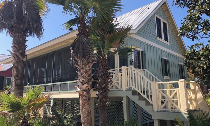 Steinhatchee Cottage | Redfish Lodge- Steinhatchee Landing Resort Sleep 5