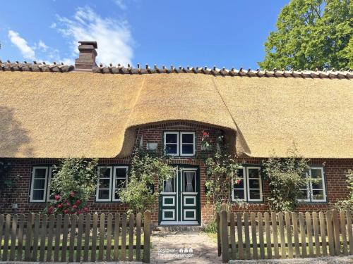 Brarupholz House | Reetdach-Oase