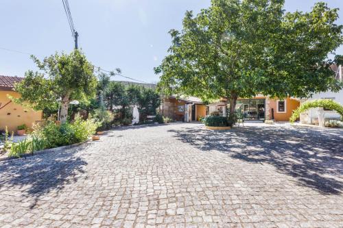 Mendiga Bed & Breakfast | Refúgio das Artes Guesthouse