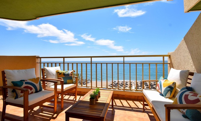 Torreblanca Apartment | Ref: 249 Great seafront apartment with parking & pool