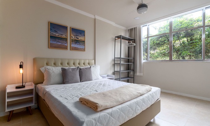 Copacabana Apartment | Refuge in Copacabana | For 4 people | NSC401