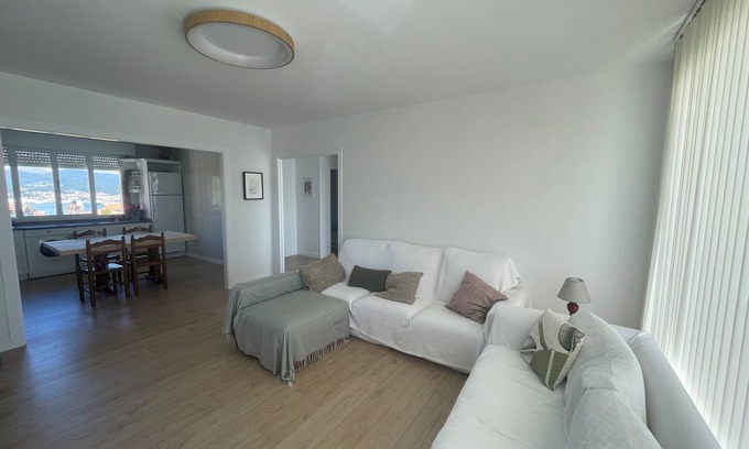 Puebla del Caraminal Condo | Refurbished house 7 minutes walk from the beach, overlooking the Ria de Arousa.