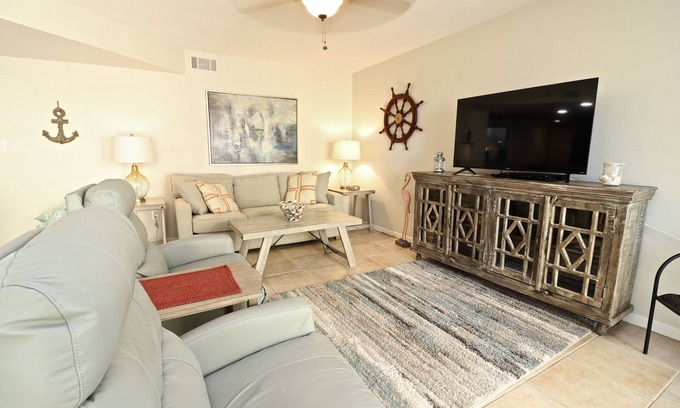Gulf Shores Condo | Regatta 101C- Beachside