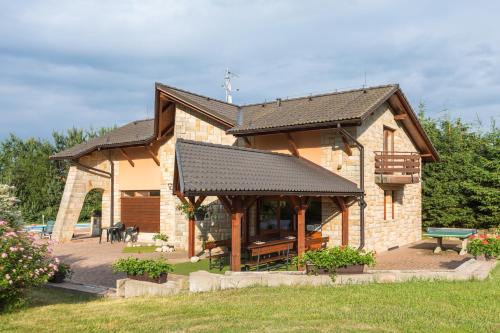 Horni Brusnice House | Rekreační dům s bazénem Horní Brusnice 301