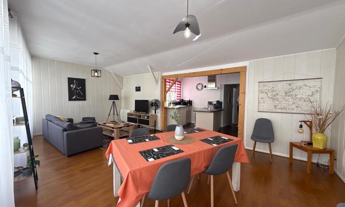 Thouars Apartment | Relais des Arts, très spacieux et lumineux centre ville thouars