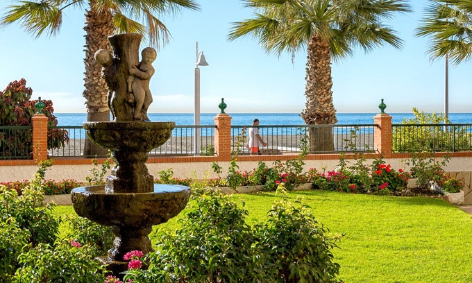 La Cala del Moral Apartment | RELAX. 1st BEACH LINE, SEA VIEW, WIFI, A/A.
