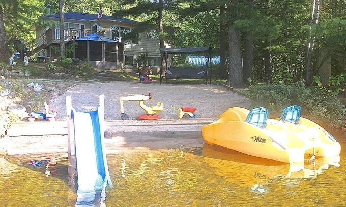 Georgian Bay Cottage | Relax and Enjoy 6 bedrooms cottage on Sandy Beach 1.5 Hours from Toronto