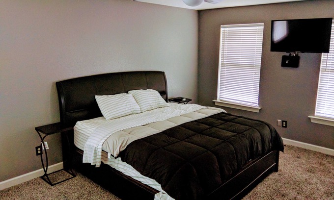 Elizabeth City House | Relax and enjoy the calm