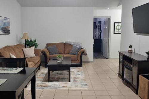 College Station House | Relax and Unwind