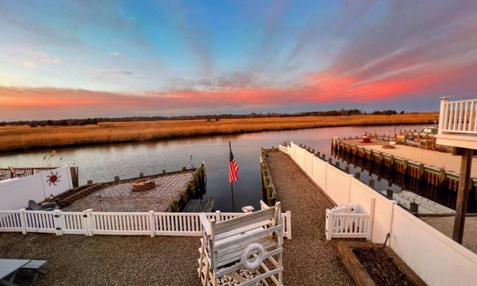 Leeds Point House | RELAX.Beautiful Waterfront Bungalow.Modern,Clean,Quiet,&Serene.Minutes to LBI