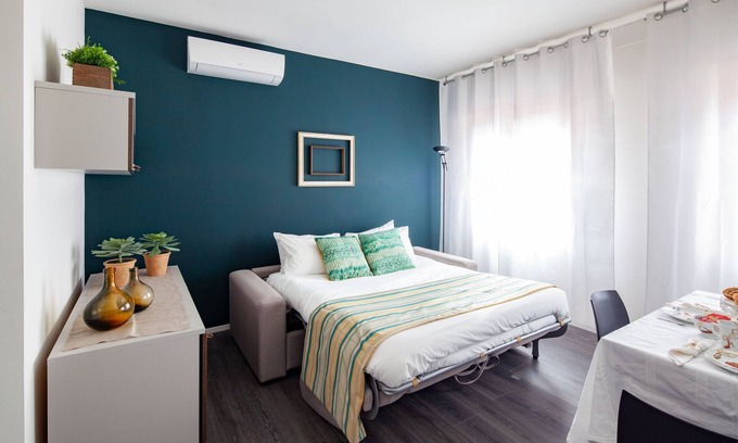 Mestre Apartment | Relax in this Cozy and Glam Apartment